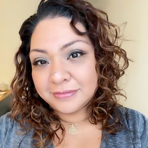 Meet your Posher, Eunice